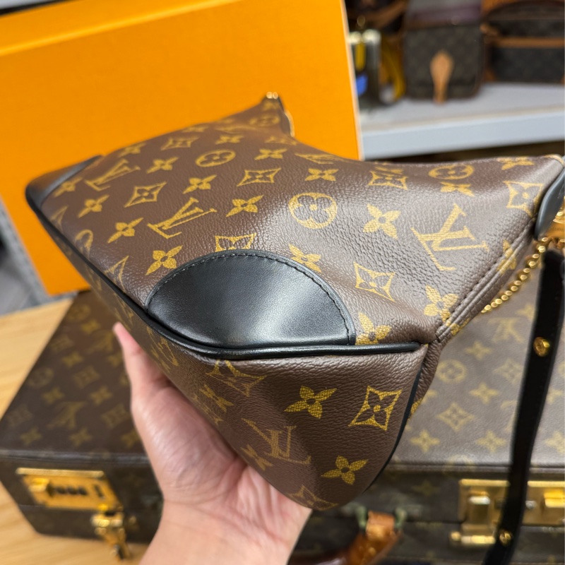 上架中🔑Louis Vuitton 新款原花Boulogne黑牛角肩背-9