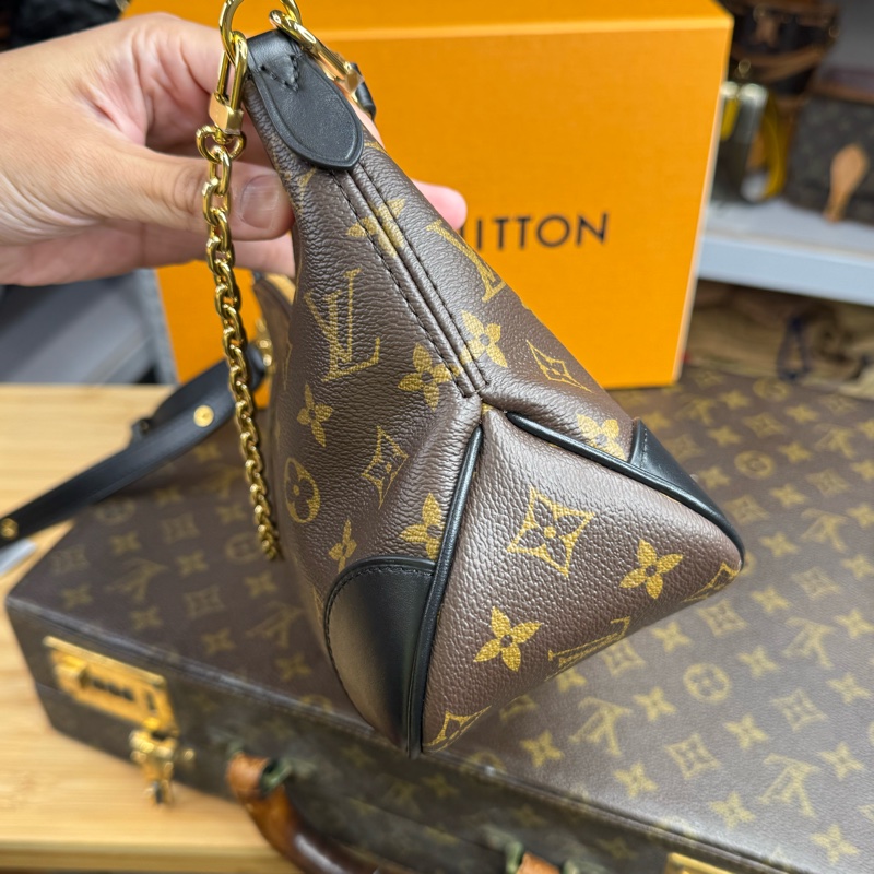 上架中🔑Louis Vuitton 新款原花Boulogne黑牛角肩背-11
