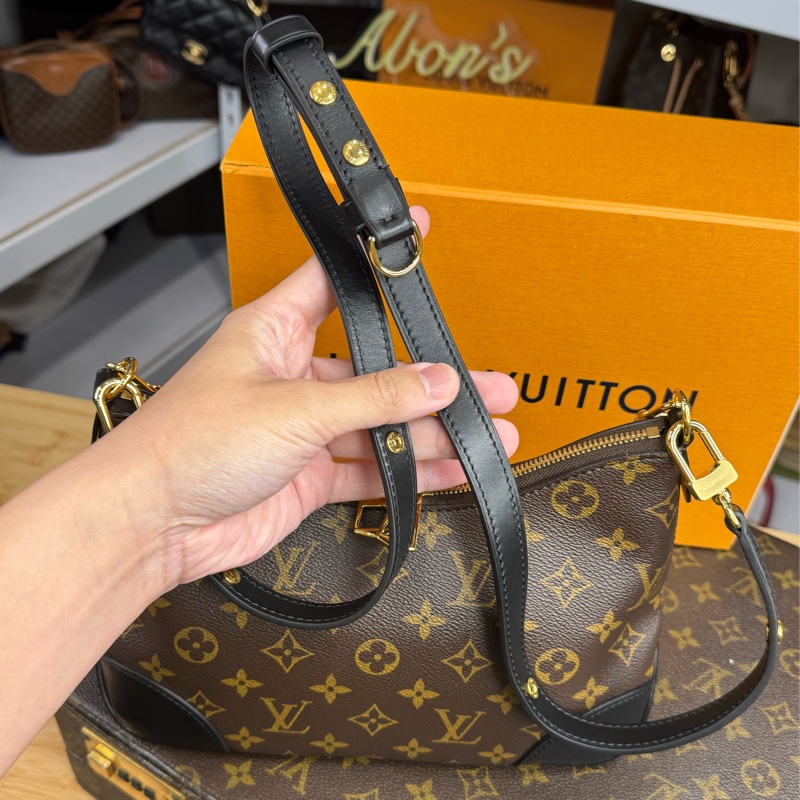 上架中🔑Louis Vuitton 新款原花Boulogne黑牛角肩背-14