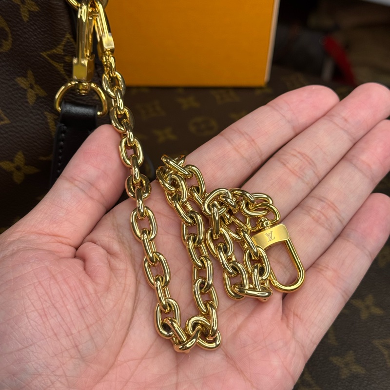 上架中🔑Louis Vuitton 新款原花Boulogne黑牛角肩背-16