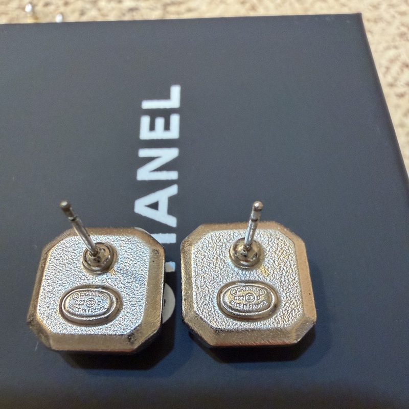 CHANEL銀色水鑽耳環-13