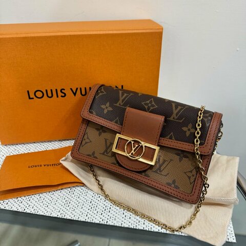 LV DAUPHINE 帆布鏈帶斜背包