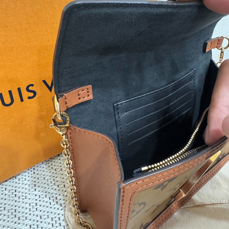 LV DAUPHINE 帆布鏈帶斜背包-9