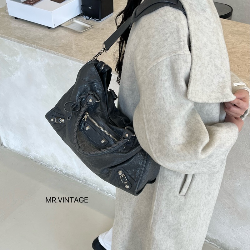 🏷️ Balenciaga 灰色機車包-2