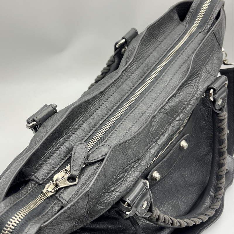 🏷️ Balenciaga 灰色機車包-12