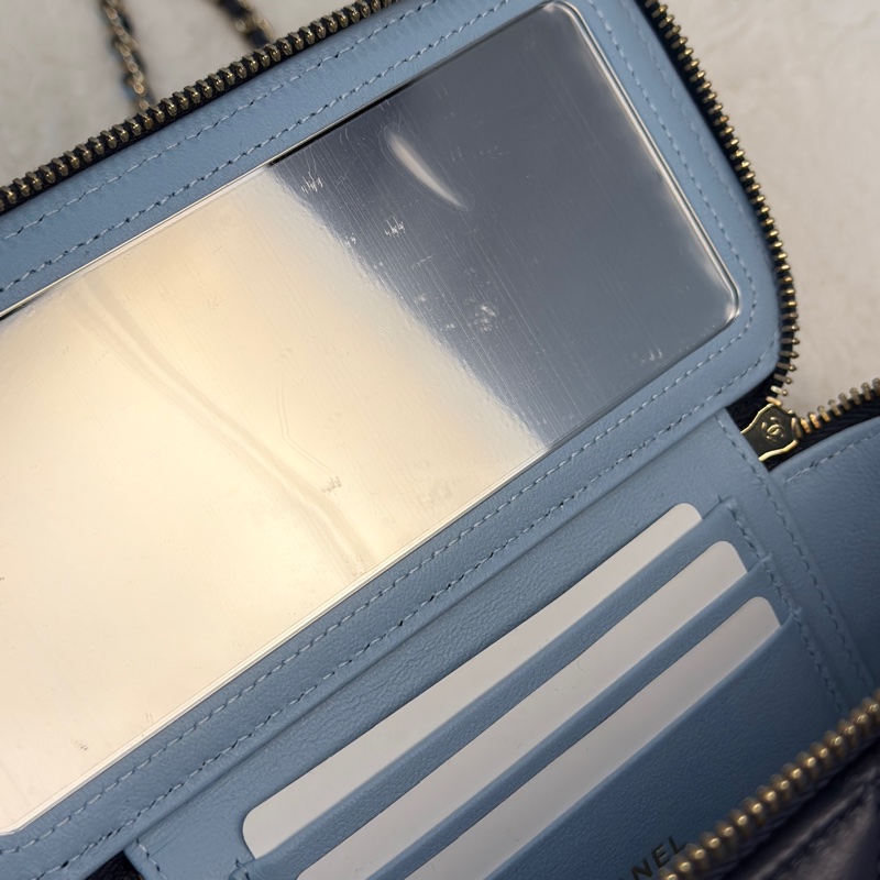 CHANEL雙拼藍色系化妝包💙🩵-6
