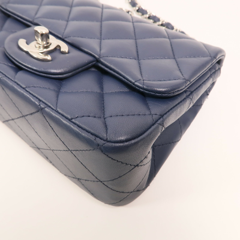 CHANEL 羊皮皮革Mini Classic 17銀扣鏈帶肩背袋-8