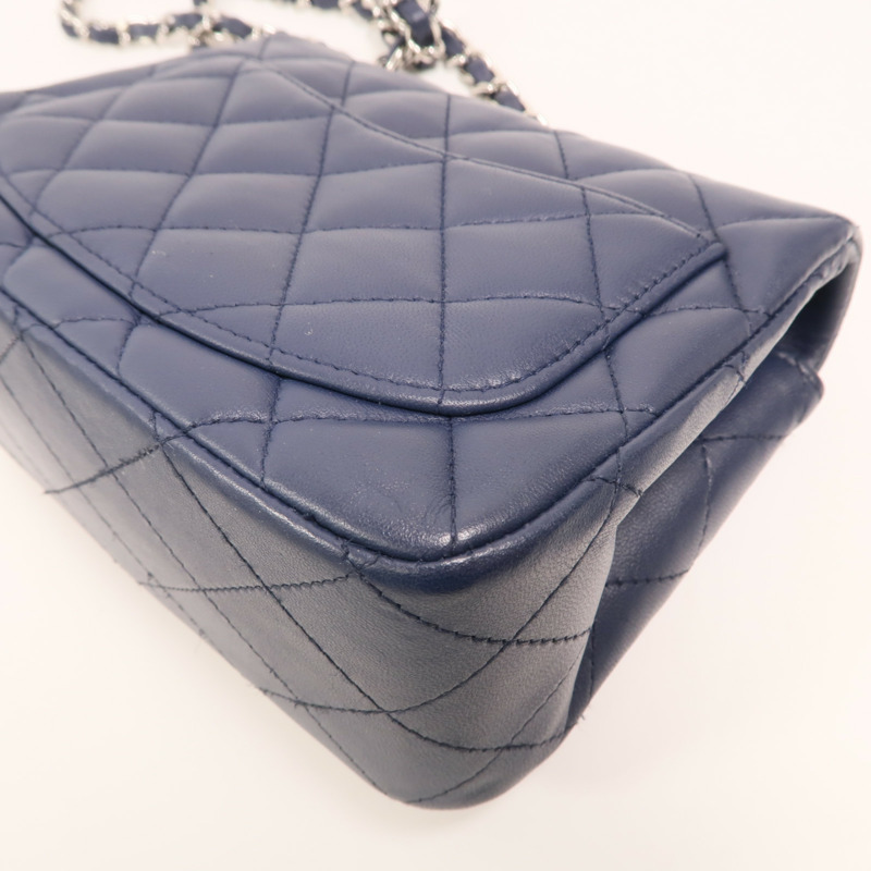 CHANEL 羊皮皮革Mini Classic 17銀扣鏈帶肩背袋-10