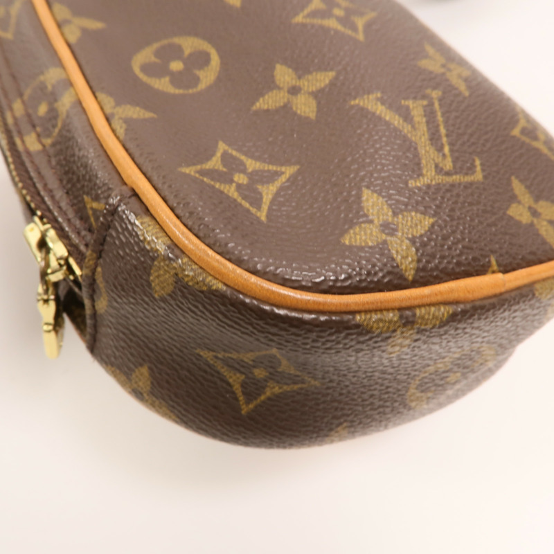 LOUIS VUITTON Monogram Pochette Gange金扣肩背袋-9