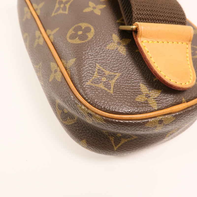 LOUIS VUITTON Monogram Pochette Gange金扣肩背袋-11