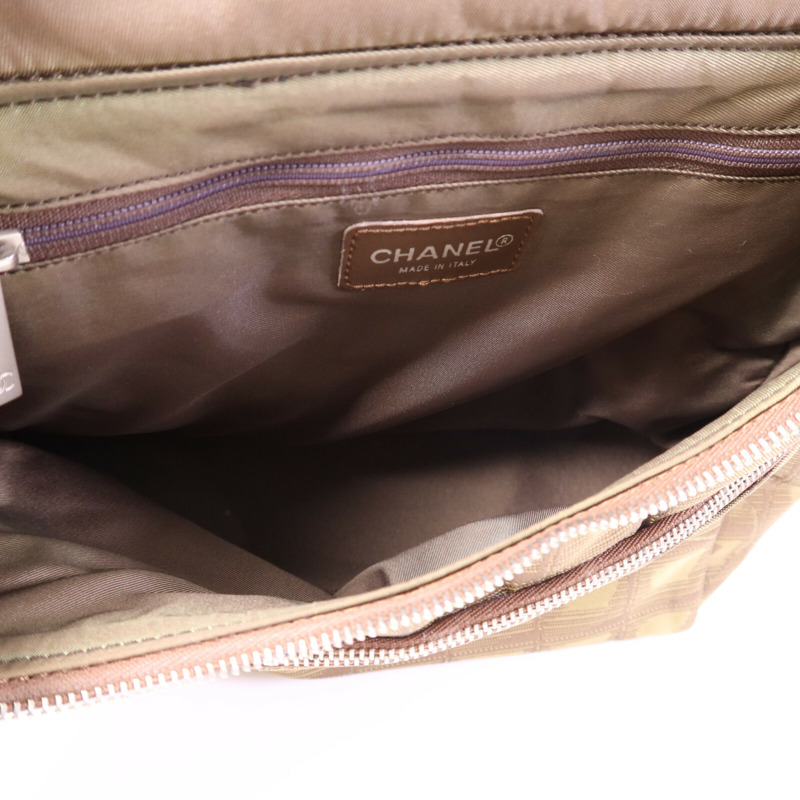 CHANEL 尼龍New Travel Line Backpack銀扣背包-4