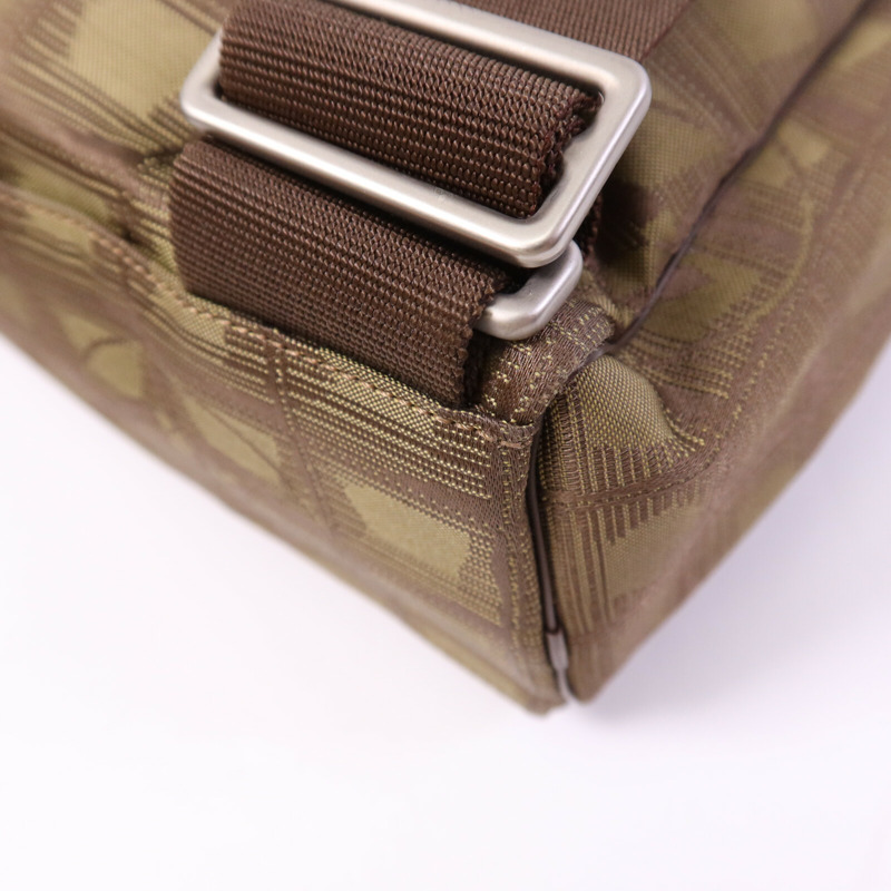 CHANEL 尼龍New Travel Line Backpack銀扣背包-11