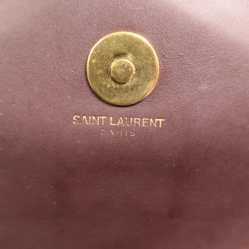YVES SAINT LAURENT 牛皮皮革Clutch金扣手拿包-14