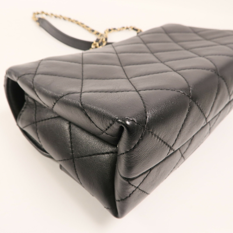 CHANEL 牛皮皮革Enchained Flap金扣鏈帶肩背袋-11