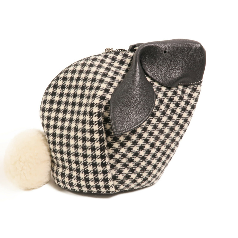 LOEWE 牛皮皮革/針織布料Bunny Mini Bag銀扣肩背袋-1