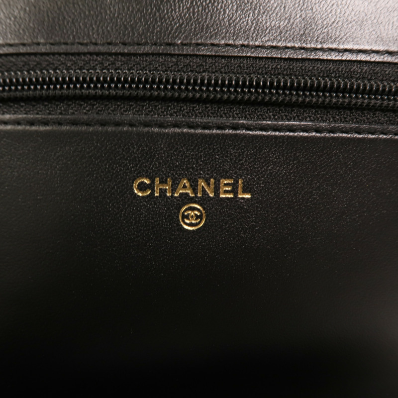CHANEL 羊皮皮革Boy Wallet On Chain金扣鏈帶肩背袋-5
