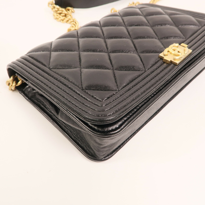 CHANEL 羊皮皮革Boy Wallet On Chain金扣鏈帶肩背袋-11