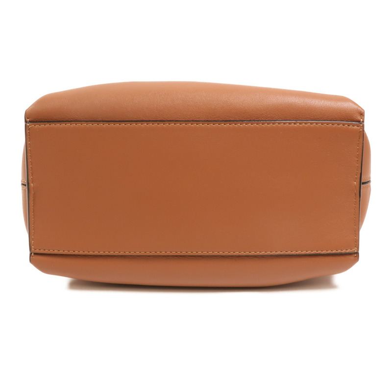 LOEWE 牛皮皮革Small Cubi Crossbody Bag銀扣鏈帶肩背袋-3