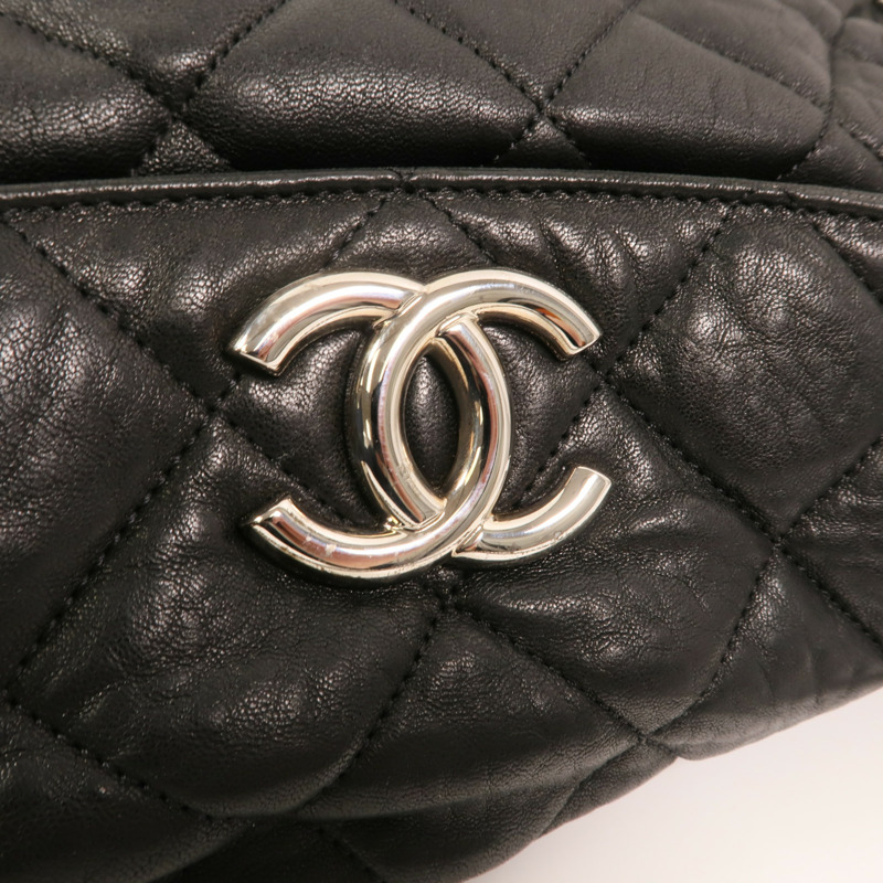 CHANEL 牛皮皮革Chain Around Hobo Bag銀扣鏈帶肩背袋-14