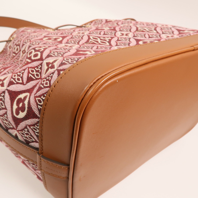 LOUIS VUITTON Monogram Jacquard Since 1854 Petit Noe金扣肩背袋-11