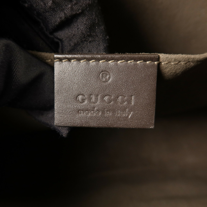 GUCCI 塗層帆布GG Supreme Clutch銀扣手拿包-5