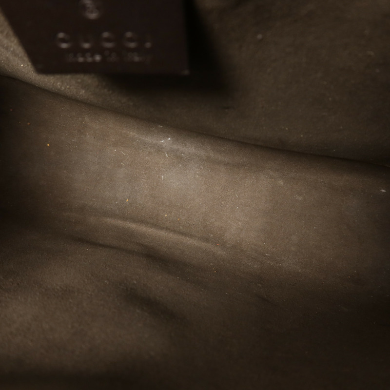 GUCCI 塗層帆布GG Supreme Clutch銀扣手拿包-14