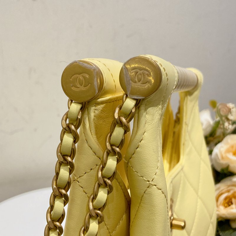 TW4764 Chanel 香奈兒 25P季節限定款 珍珠手柄 小雞黃肩背包 Small Shopping Bag Lambskin Light Yellow-7