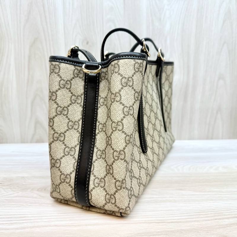 GUCCI原花Emblem托特包815214-4