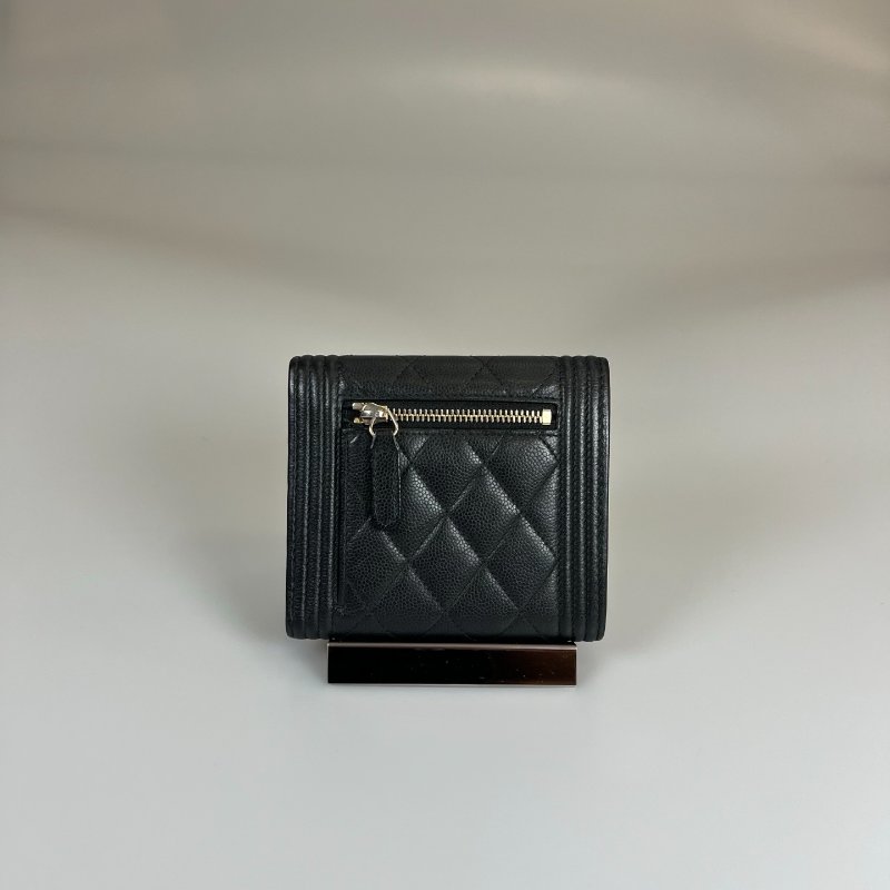 CHANEL BOY荔枝三折短夾 黑金-2