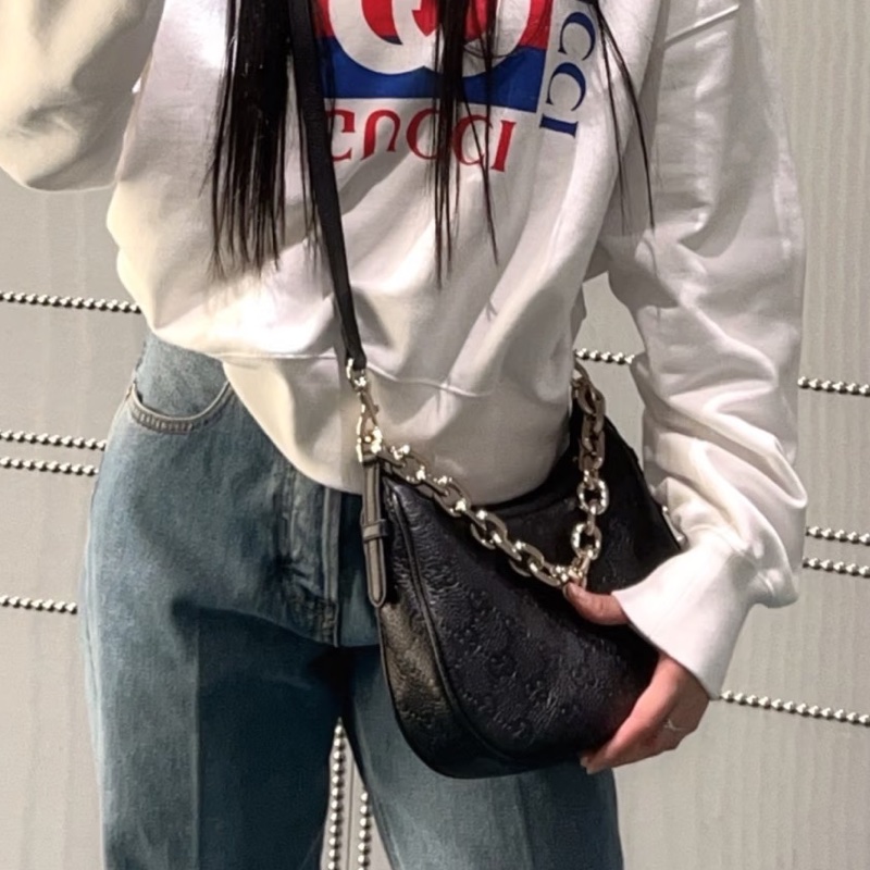GUCCI黑壓紋兩用彎月包820453-1