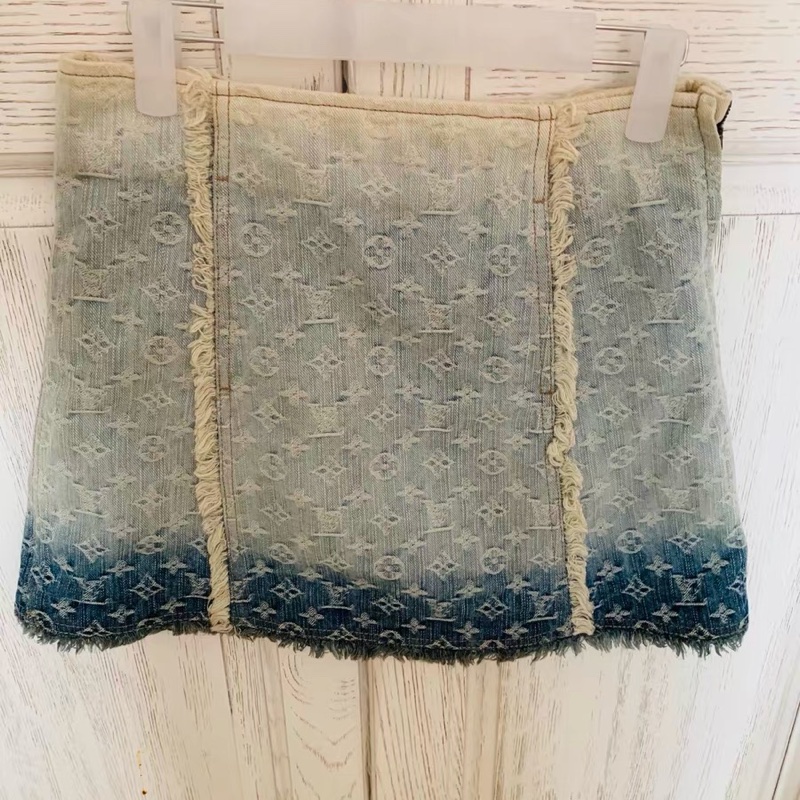 Lv漸變短裙34碼-4