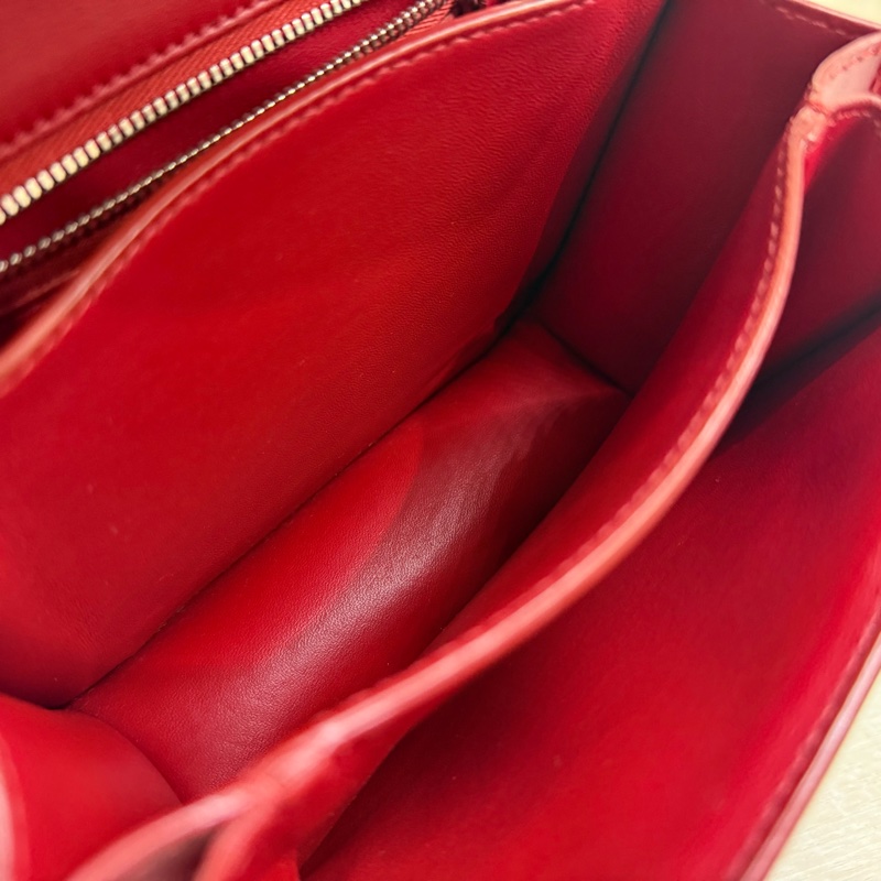 CELINE紅色銀釦牛皮Box小號斜背包-9