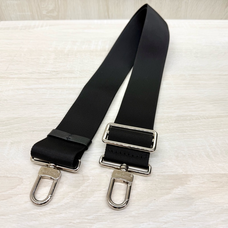 LV 黑Weekend NM托特包M30937-11