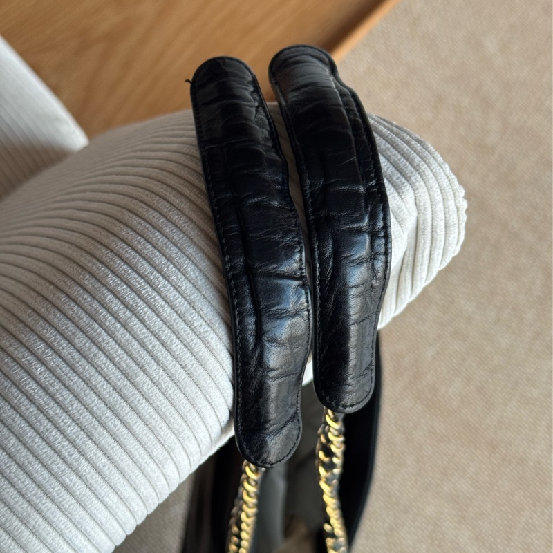 Chanel 皮革黑金肩背托特 老香-23