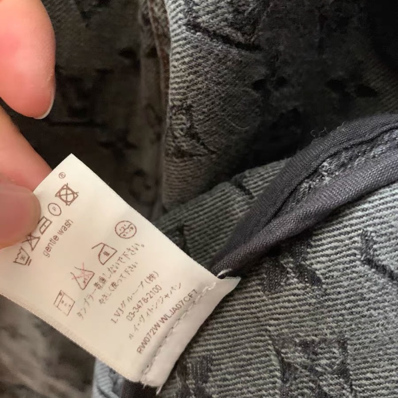 Lv老花外套38碼-3