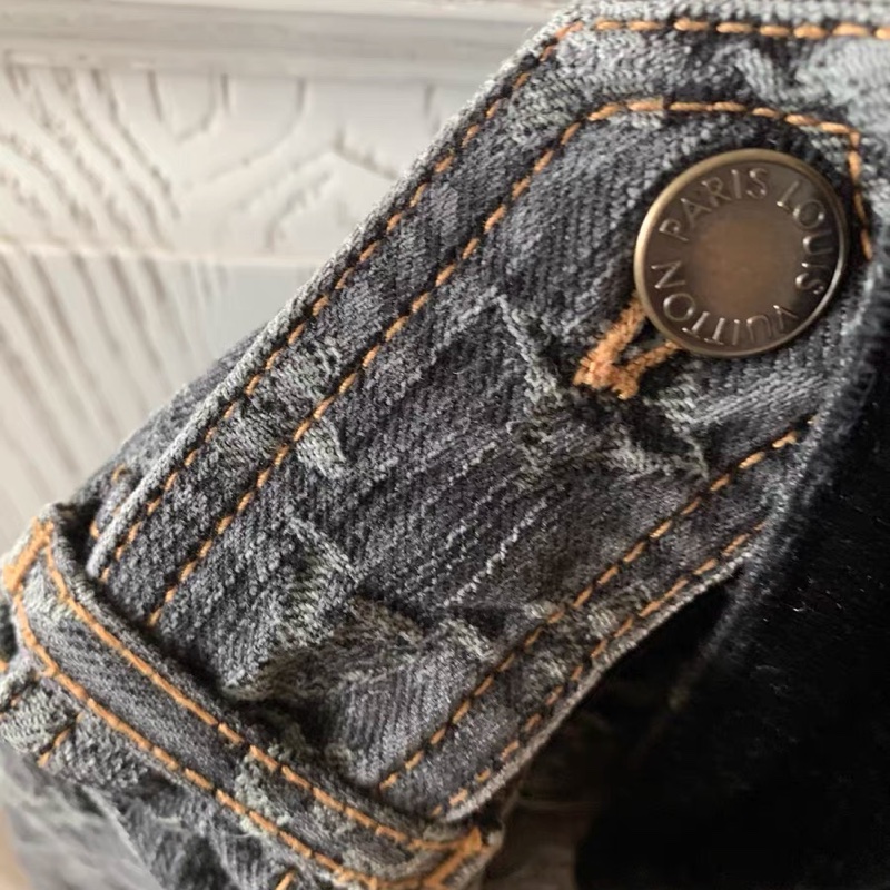 Lv老花外套38碼-4