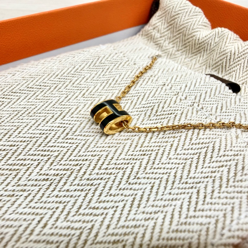 Hermes黑金mini popH項鍊-5