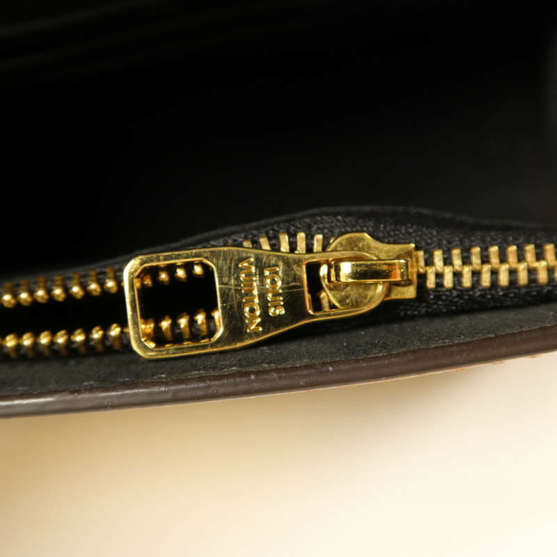 LOUIS VUITTON Monogram Reverse Dauphine Chain Wallet金扣鏈帶肩背袋-7