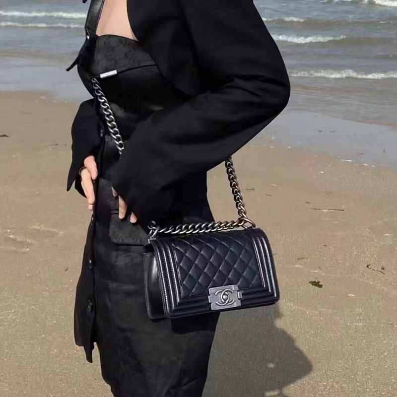 「JL精品代購」香奈兒黑銀小號羊皮leboy翻蓋鏈條斜挎包-2