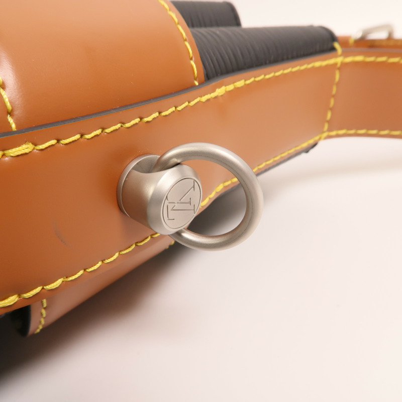 LOUIS VUITTON Epi Twist Bucket銀扣手挽肩背兩用袋-13