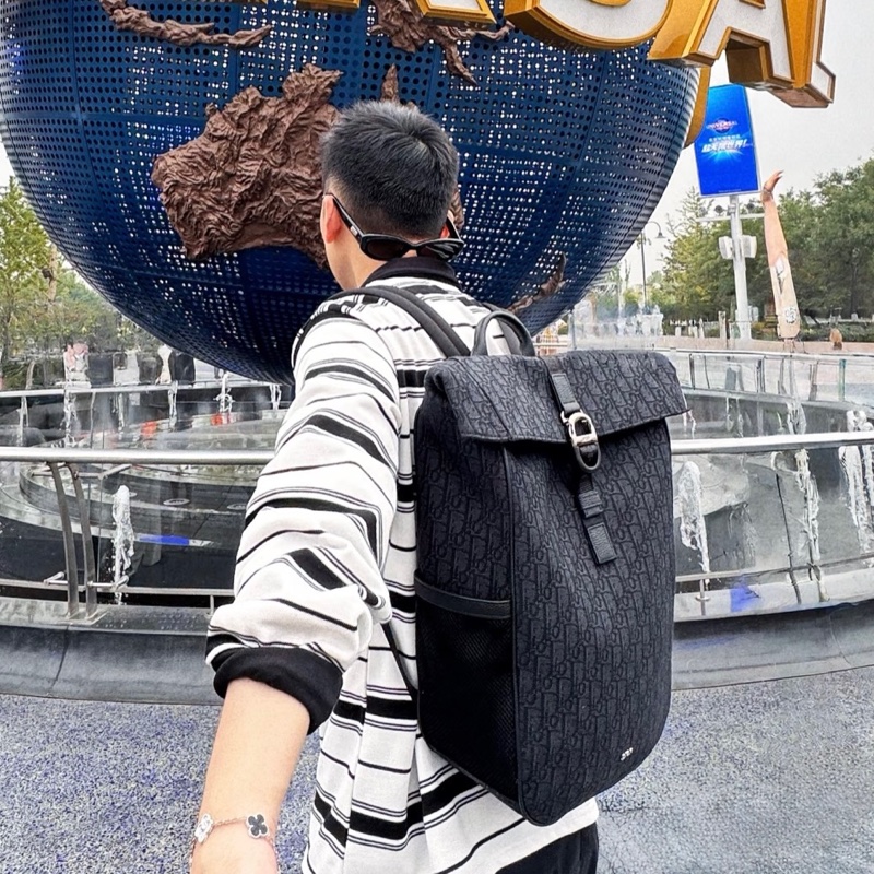 Dior8全新✨黑緹花捲蓋後背包1ESBA216YKY03EU-1