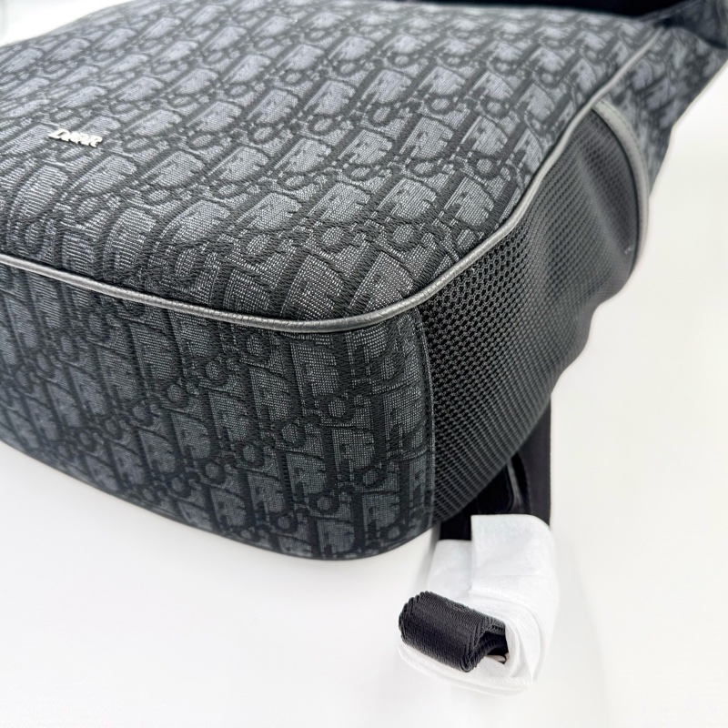 Dior8全新✨黑緹花捲蓋後背包1ESBA216YKY03EU-15