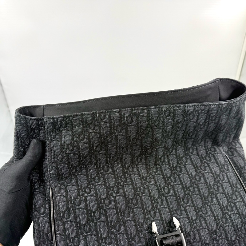 Dior8全新✨黑緹花捲蓋後背包1ESBA216YKY03EU-19