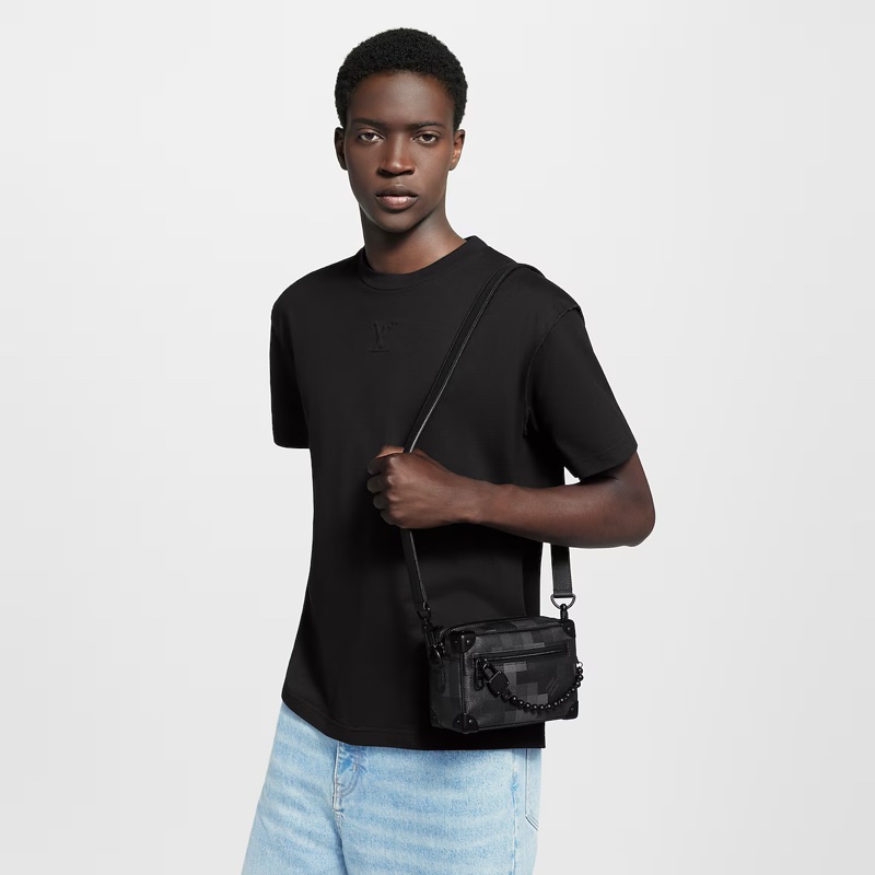 LV黑灰棋盤格Mini Soft Trunk斜背包M14922-22