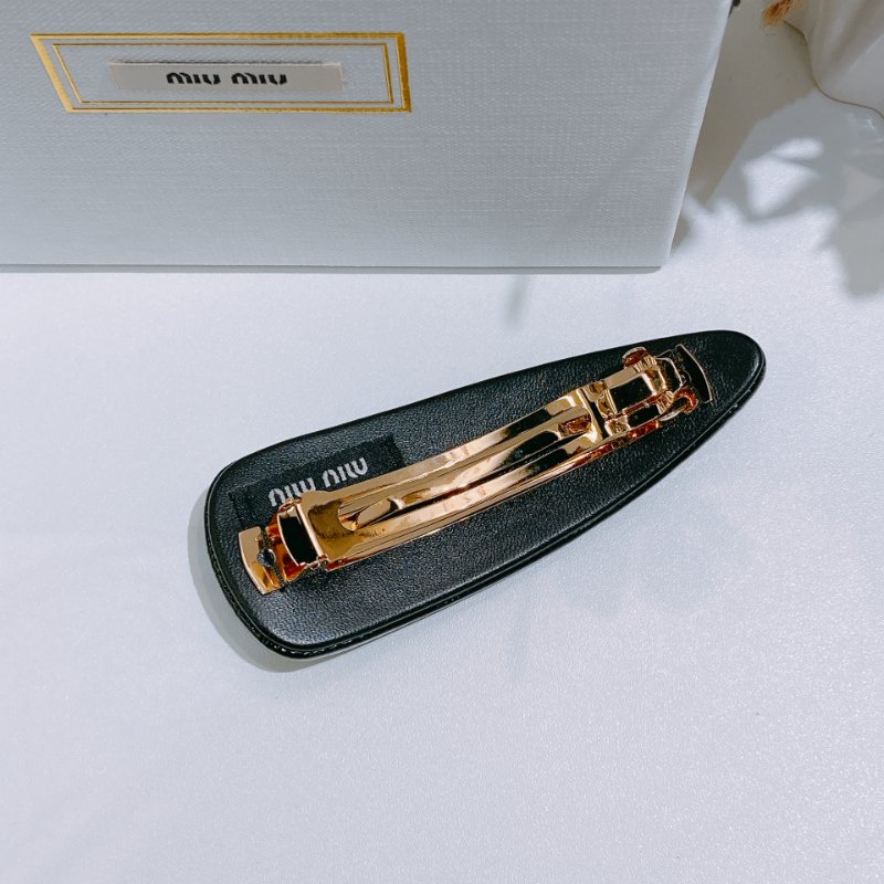 TW4771 MiuMiu 髮夾 黑色 Patent Leather Hair Clip-2