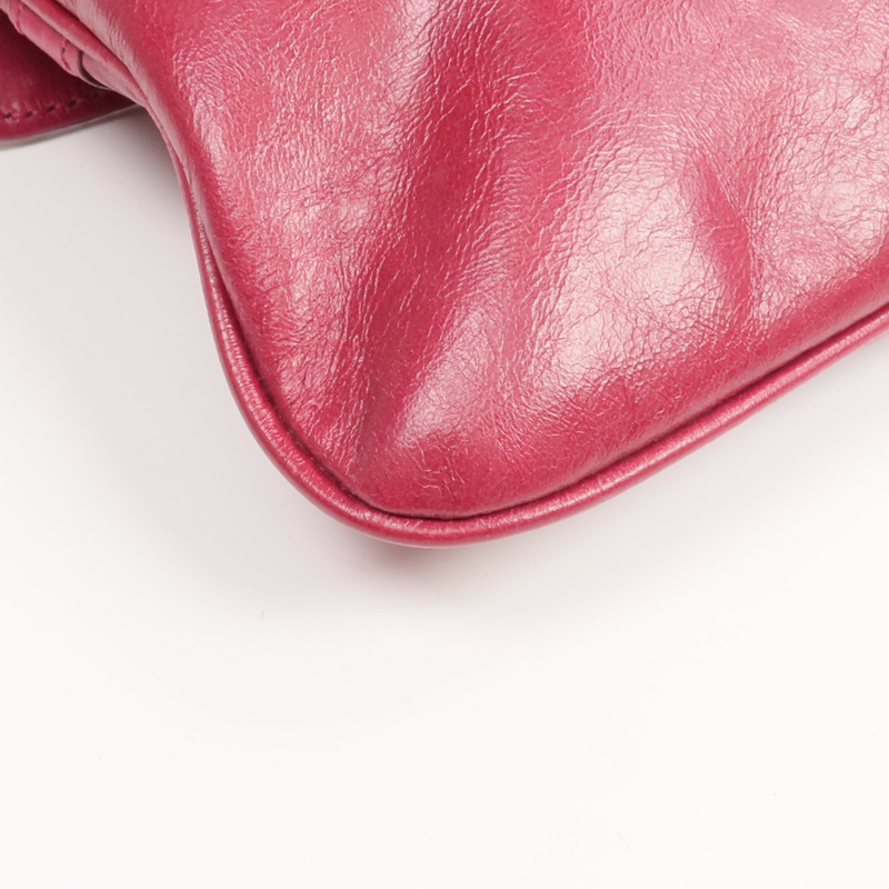 MARC JACOBS 牛皮皮革Pouch金扣手拿包-8