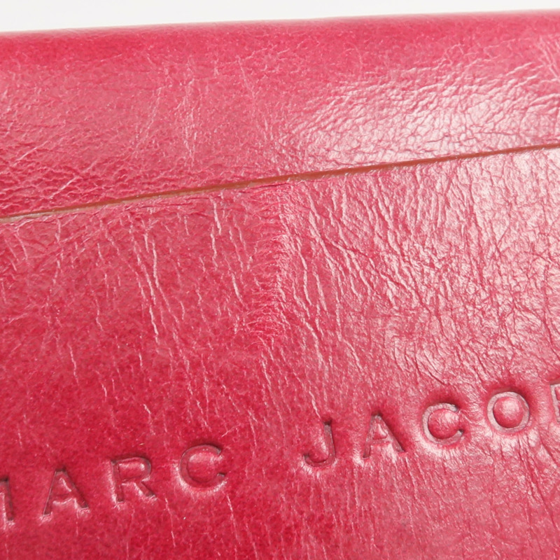 MARC JACOBS 牛皮皮革Pouch金扣手拿包-11