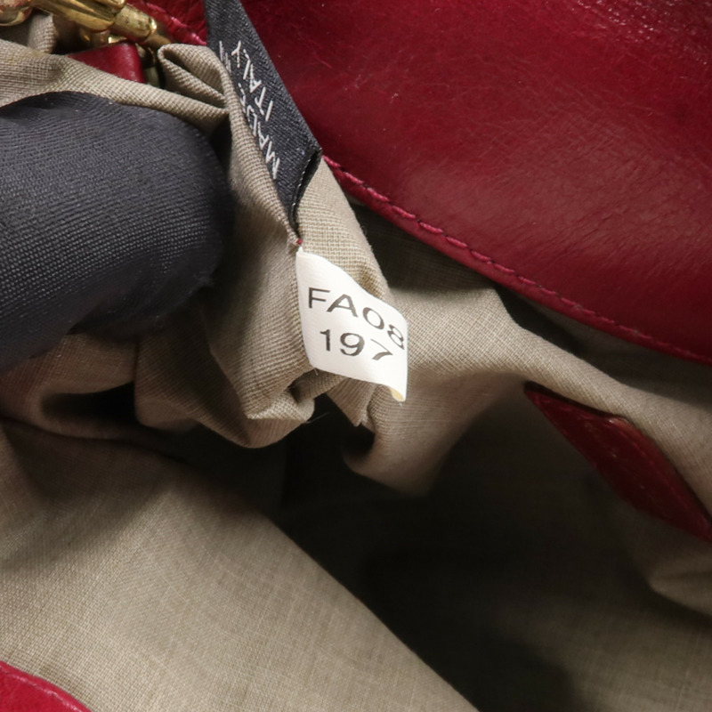 MARC JACOBS 牛皮皮革Pouch金扣手拿包-19