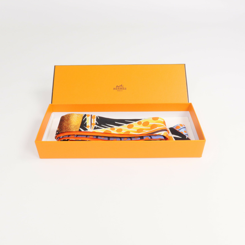 HERMES 絲質Twillon絲巾-6