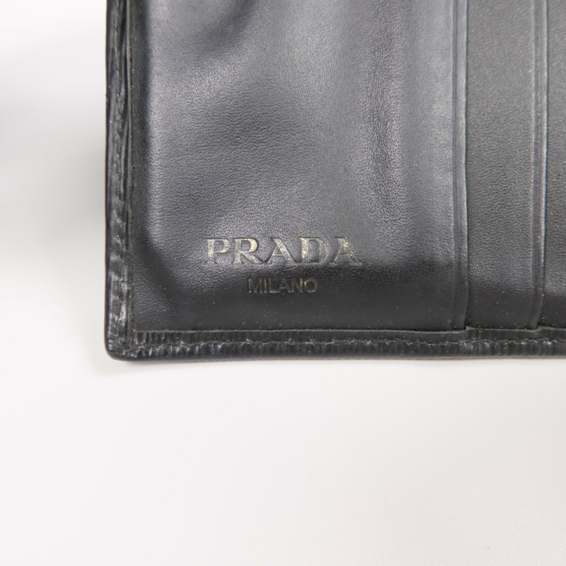 PRADA 牛皮皮革Wallet金扣錢包-7